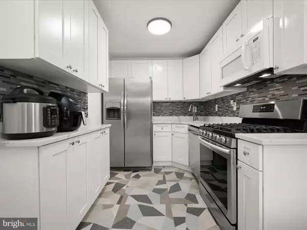 Gaithersburg, MD 20877,17 WATER ST #27