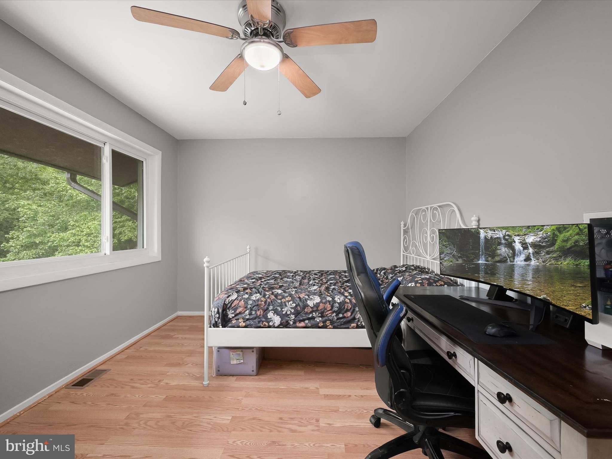 Gaithersburg, MD 20877,17 WATER ST #27