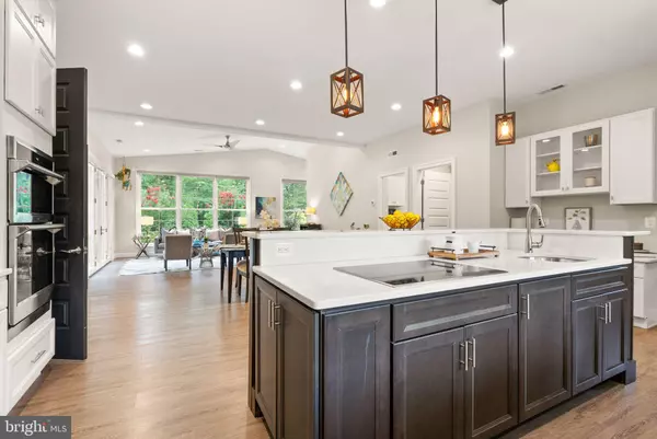 Annandale, VA 22003,5104 BIRCH LN