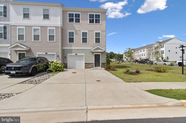 400 HONEYBERRY LN, Fredericksburg, VA 22405