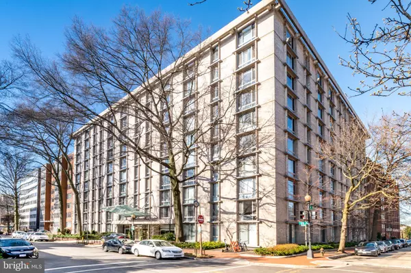 Washington, DC 20037,940 25TH ST NW #407-S