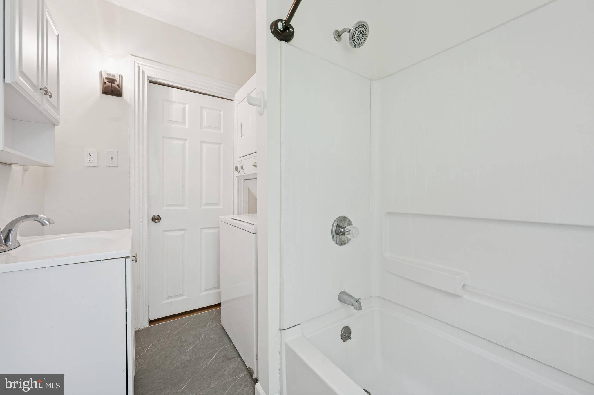 Philadelphia, PA 19144,111 W QUEEN LN #1F