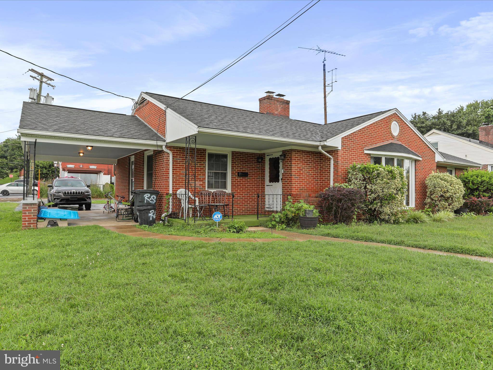 Martinsburg, WV 25401,915 FLORIDA AVE