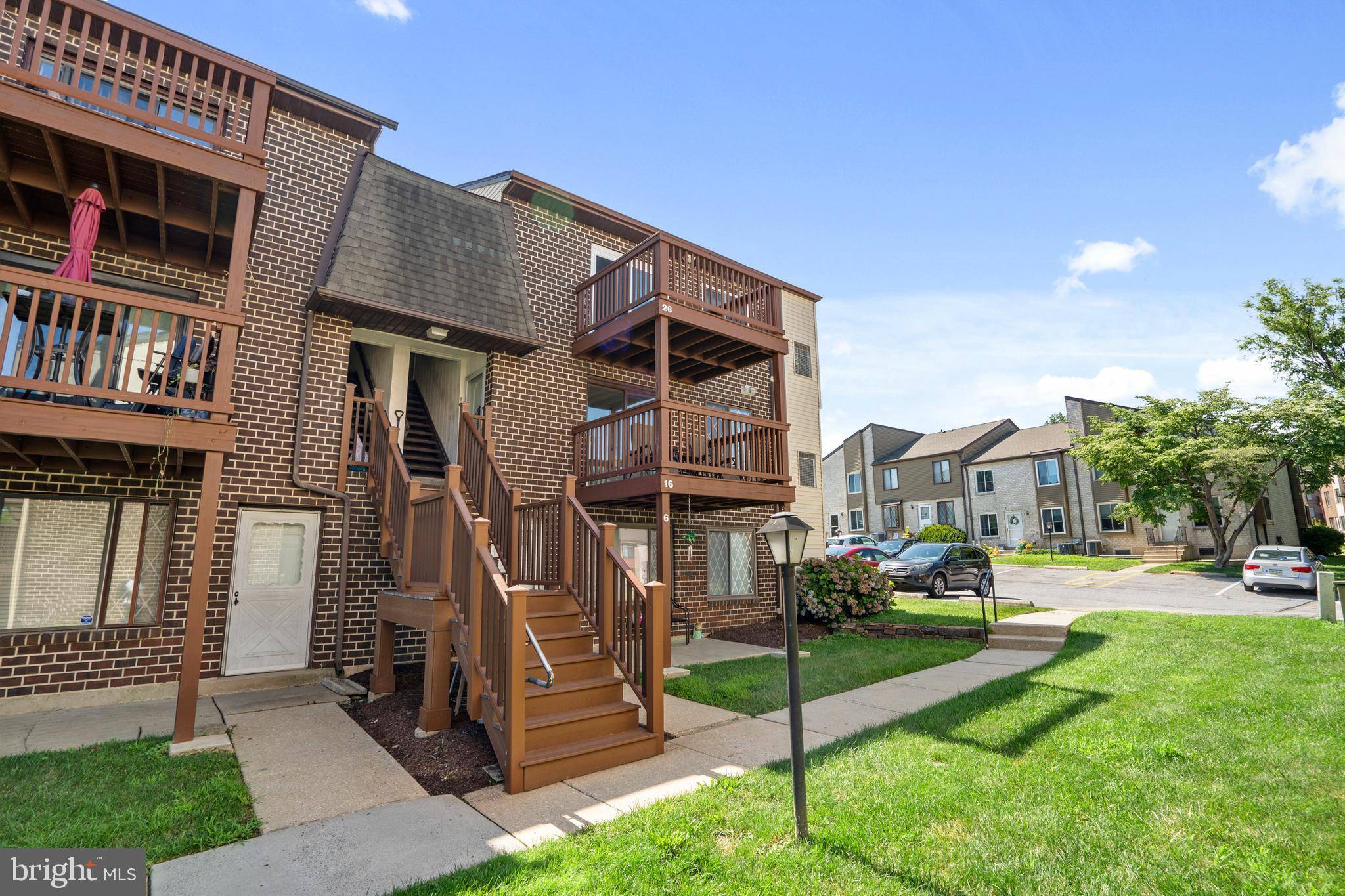 5200 HILLTOP DR #W-16, Brookhaven, PA 19015