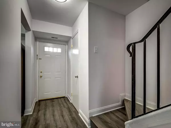 Centreville, VA 20121,14373 SAGUARO PL
