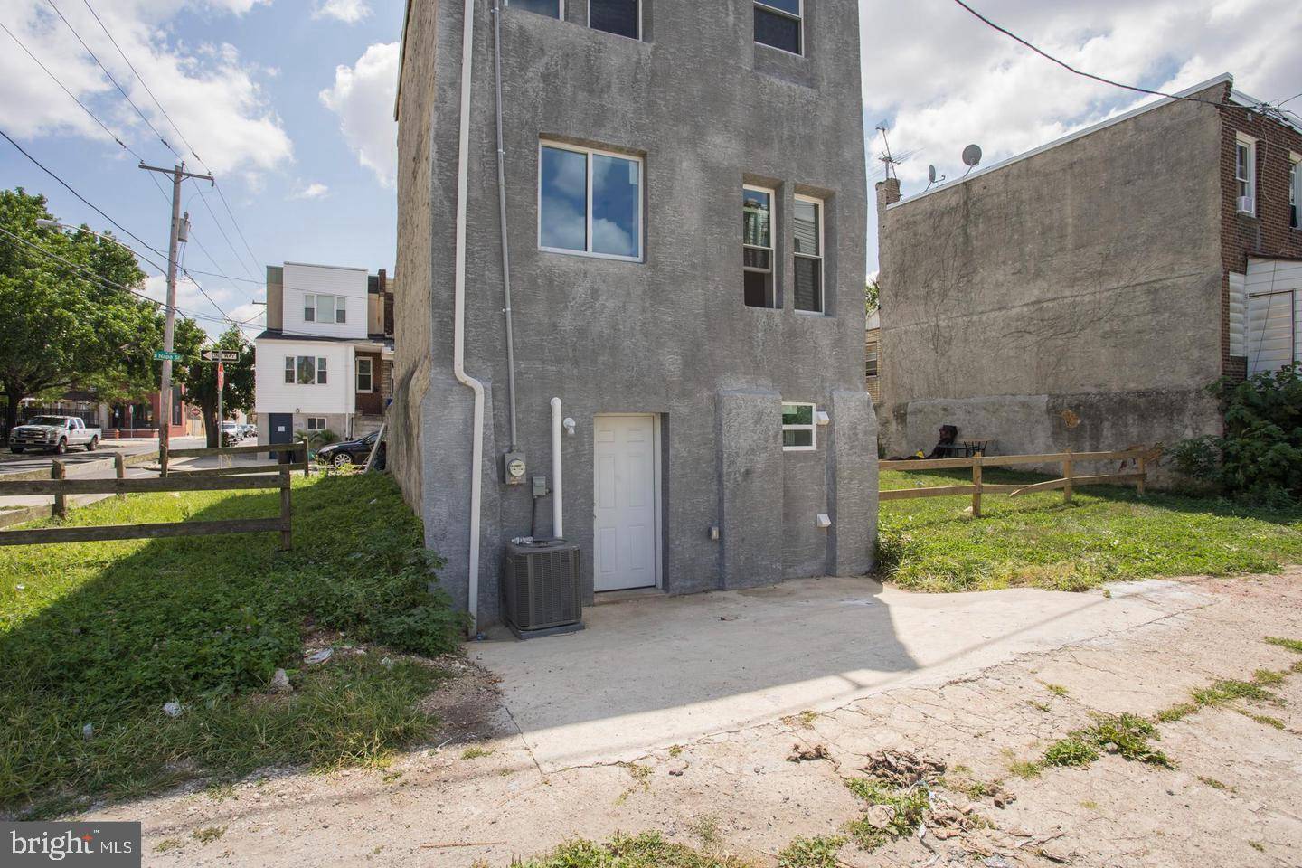 Philadelphia, PA 19146,1402 S NAPA ST
