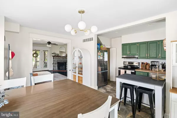 Havertown, PA 19083,542 WALES RD