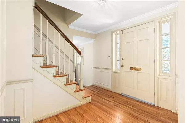 Alexandria, VA 22308,8717 HIGHGATE RD