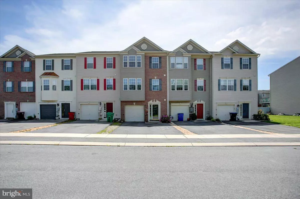 Chambersburg, PA 17201,3385 CORNERSTONE CT