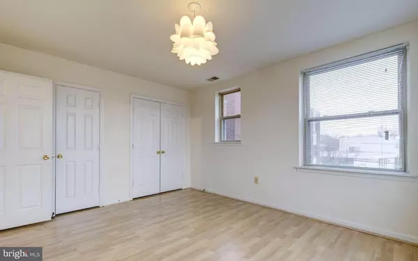 Washington, DC 20017,1210 PERRY ST NE #202