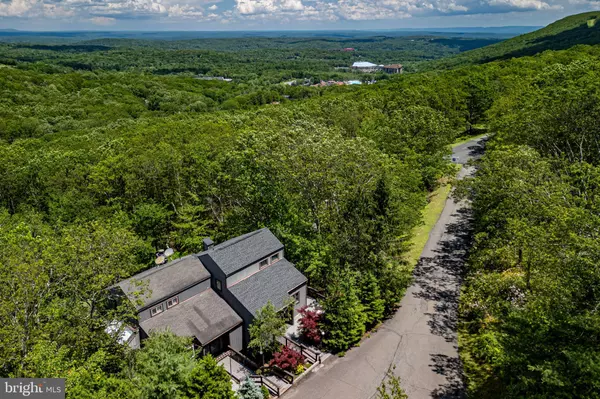 Tannersville, PA 18372,303 CROSS COUNTRY LN