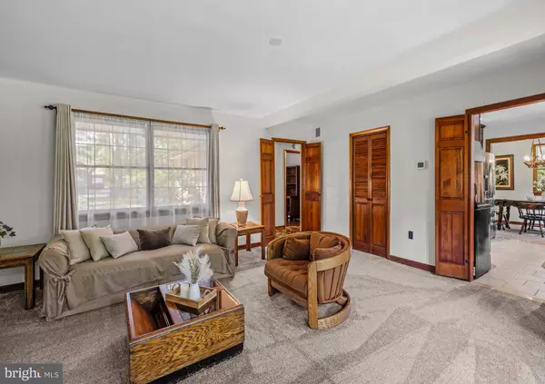 Sewell, NJ 08080,19 MILLER DR