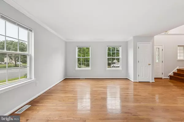 Cherry Hill, NJ 08003,32 EQUESTRIAN LN