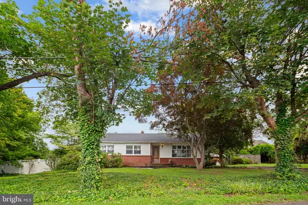 Feasterville Trevose, PA 19053,1942 SCOTT ST