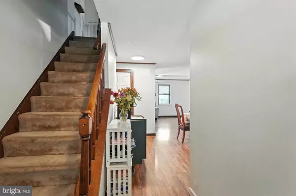Newark, DE 19702,10 BRADLEY DR