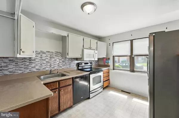 Newark, DE 19702,10 BRADLEY DR