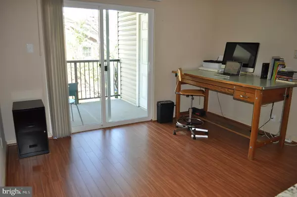 Alexandria, VA 22302,3306 WYNDHAM CIR #331