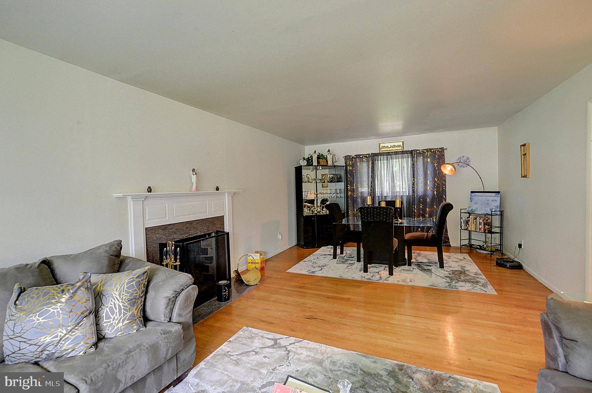 Laurel, MD 20708,8610 BRIARCROFT LN