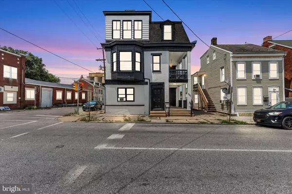 597 W PHILADELPHIA ST, York, PA 17403