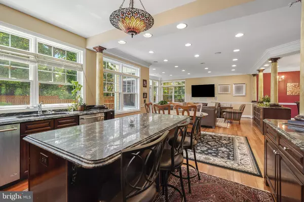 Bethesda, MD 20817,8101 HAWTHORNE RD