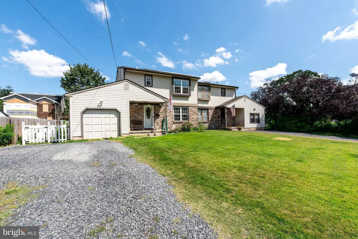 Beverly, NJ 08010,21 RAILROAD AVE