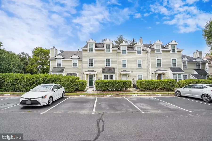 6084 NETHERTON ST, Centreville, VA 20120
