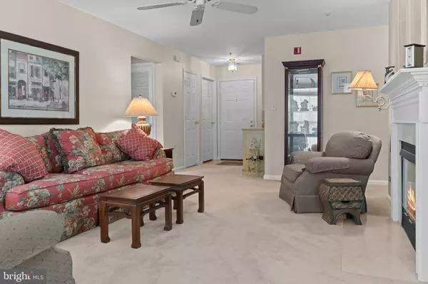 Columbia, MD 21045,5901 MILLRACE CT #H-103