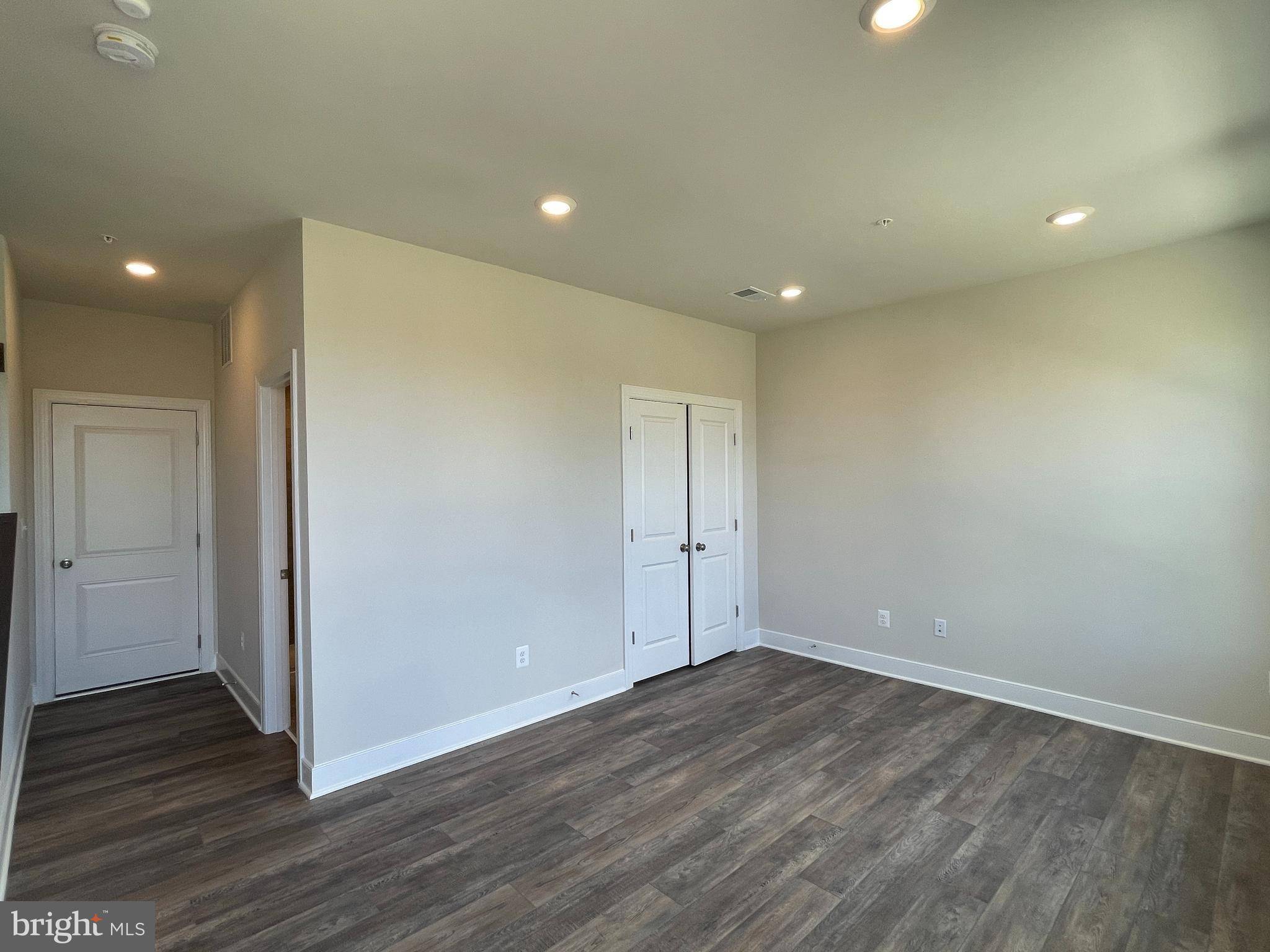 Gaithersburg, MD 20878,313 SALINGER PL
