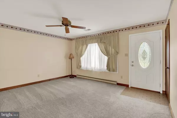 Smithsburg, MD 21783,16 CHIPS CT