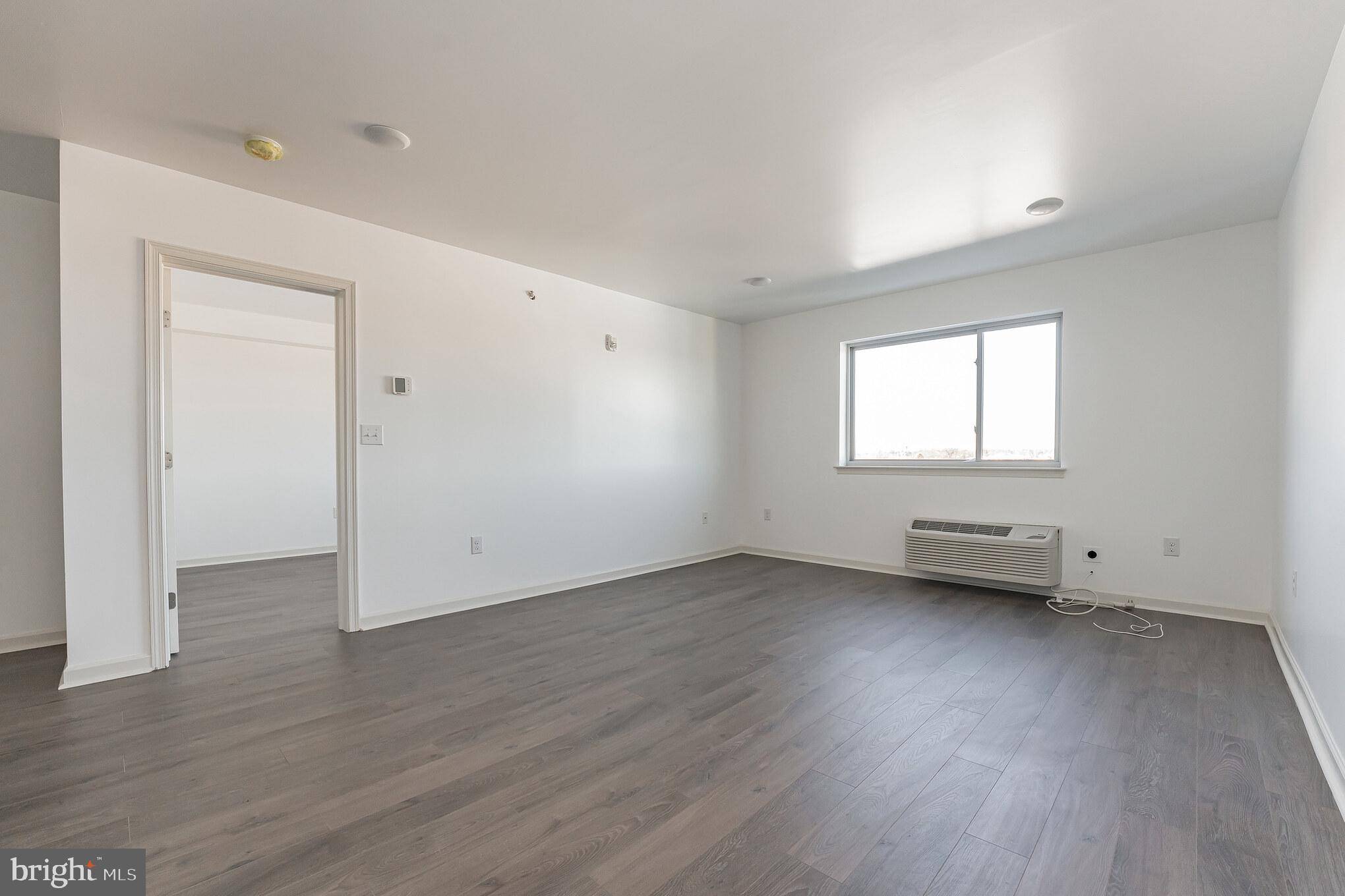 Philadelphia, PA 19128,6649 RIDGE AVE #C203