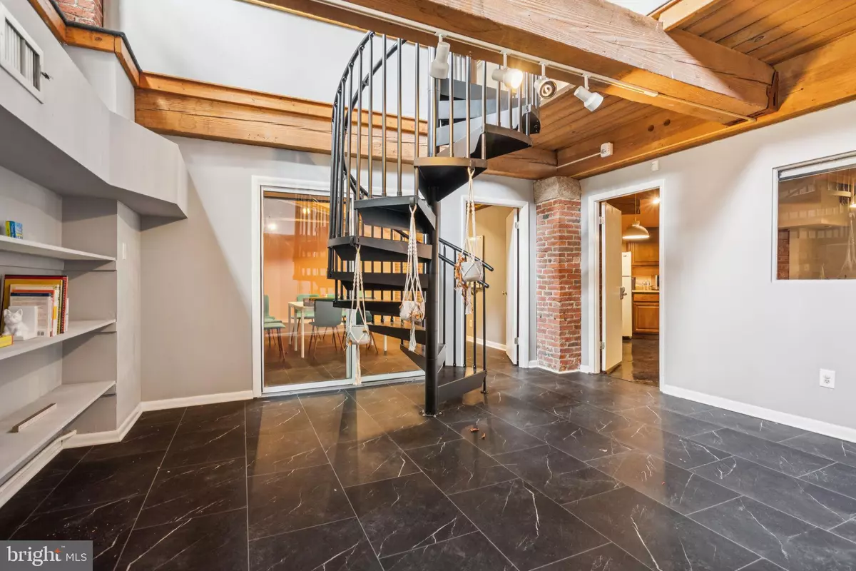 Philadelphia, PA 19106,115-19 CUTHBERT ST #B