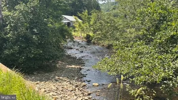 RED GATE ROAD, Syria, VA 22743