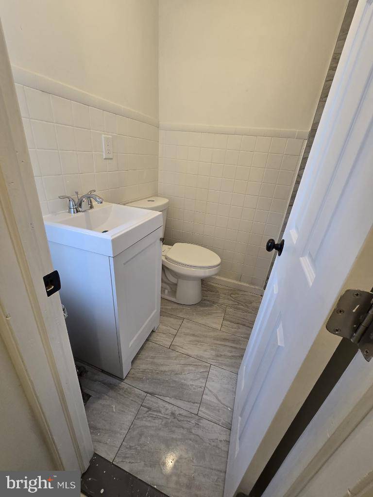 Trenton, NJ 08618,146 HOFFMAN AVE