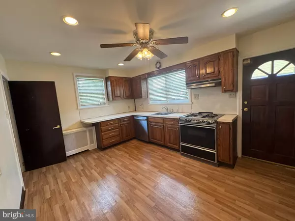 Philadelphia, PA 19128,410 PAOLI AVE #1ST FL