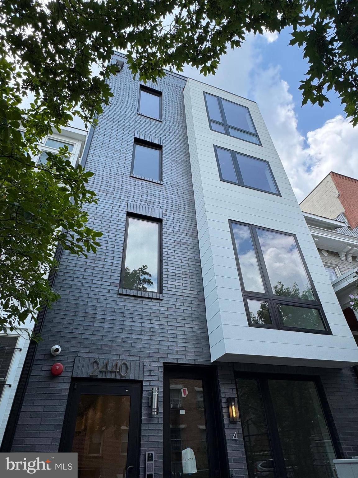 Washington, DC 20009,2440 ONTARIO RD NW #9