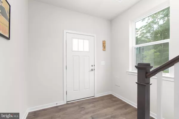 Fredericksburg, VA 22405,430 SNOWBERRY LN