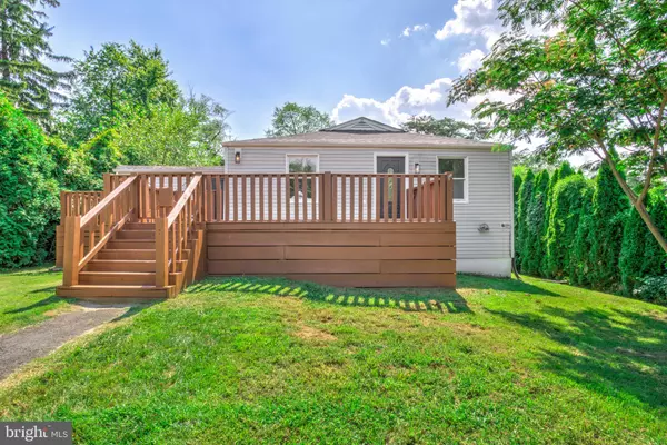 2145 DUNKSFERRY RD, Bensalem, PA 19020