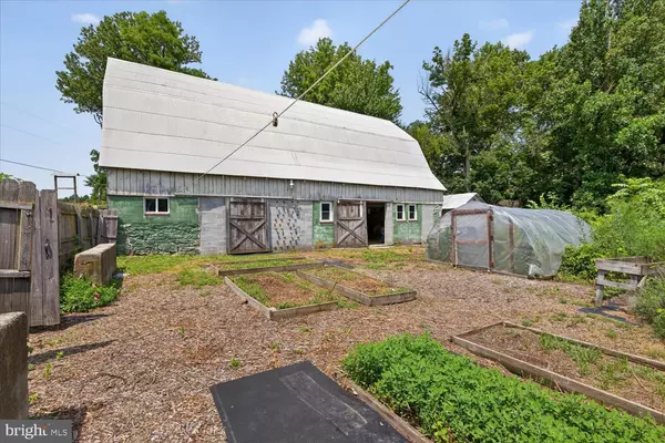 Spring Grove, PA 17362,5605 WALTERSDORFF RD