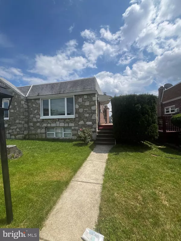 8905 REVERE ST, Philadelphia, PA 19152