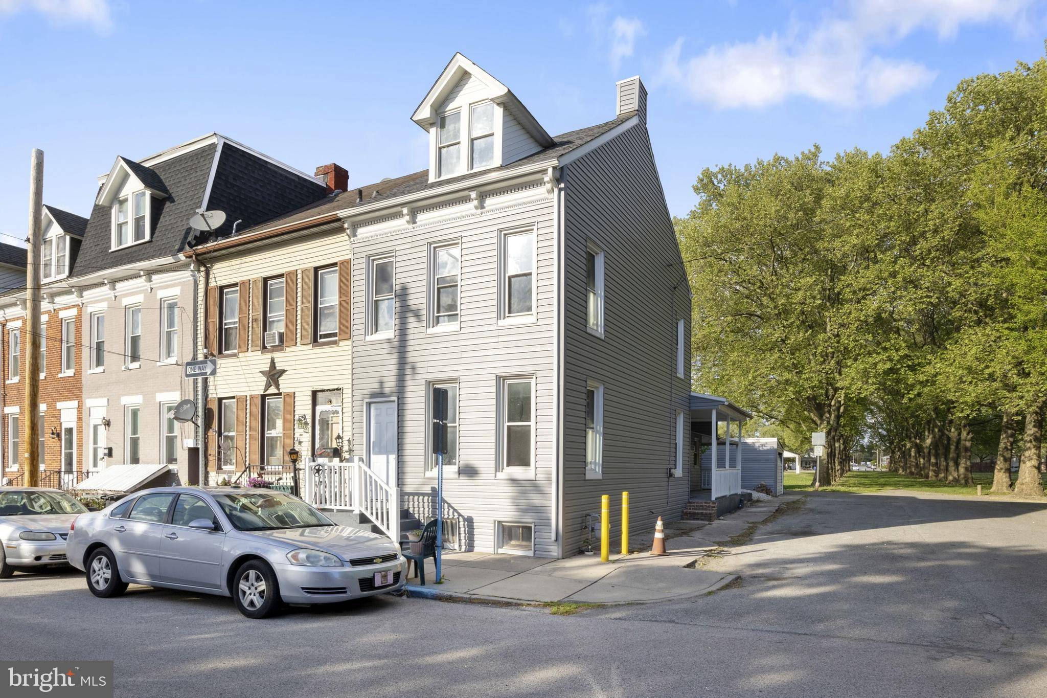 York, PA 17403,129 S ALBEMARLE ST