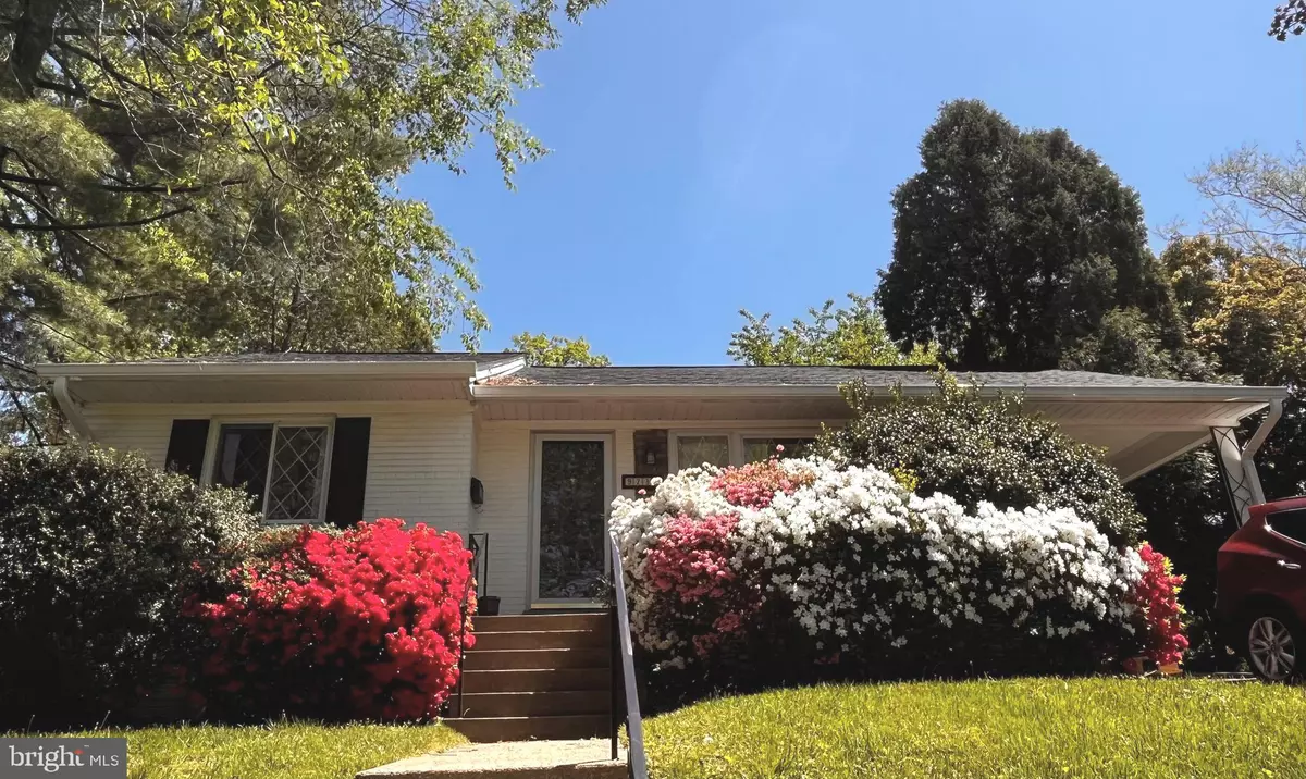 Bethesda, MD 20814,9235 E PARKHILL DR