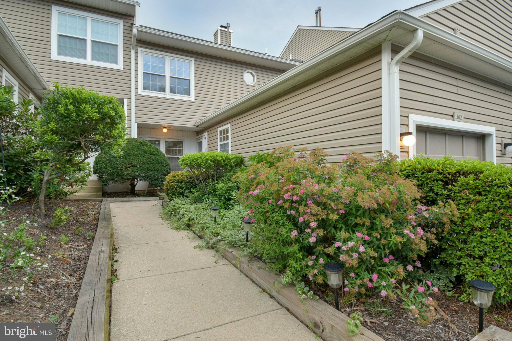 Glen Mills, PA 19342,302 STANTON CT #302
