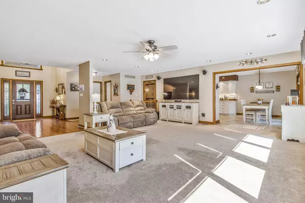 Linthicum Heights, MD 21090,827 WHITE AVE