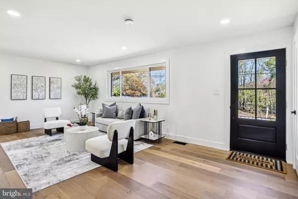 Alexandria, VA 22309,5302 OLD MILL RD