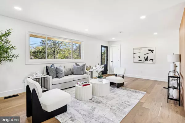 Alexandria, VA 22309,5302 OLD MILL RD