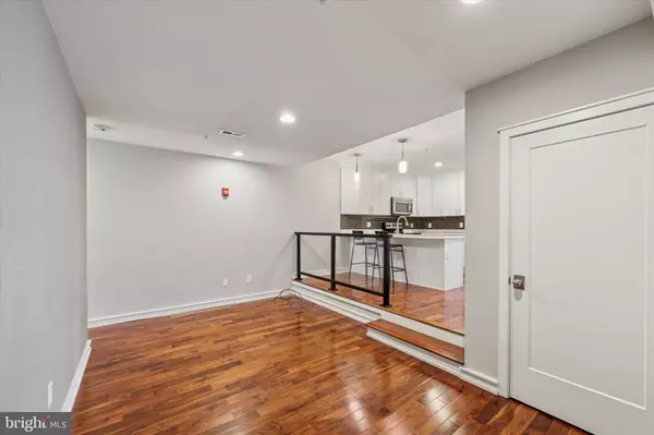 Philadelphia, PA 19122,1321 N 7TH ST #2
