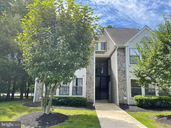 35 SUMMIT CT, Marlton, NJ 08053