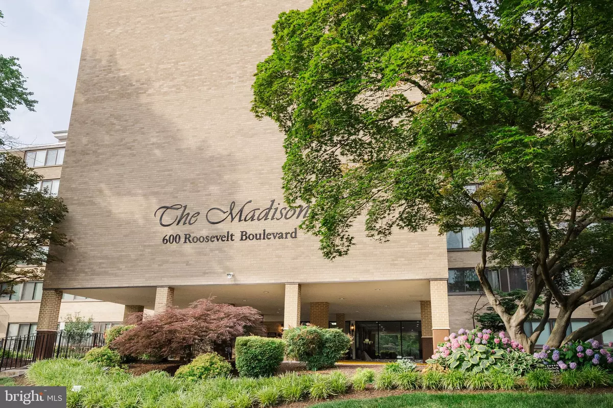 Falls Church, VA 22044,600 ROOSEVELT BLVD #211