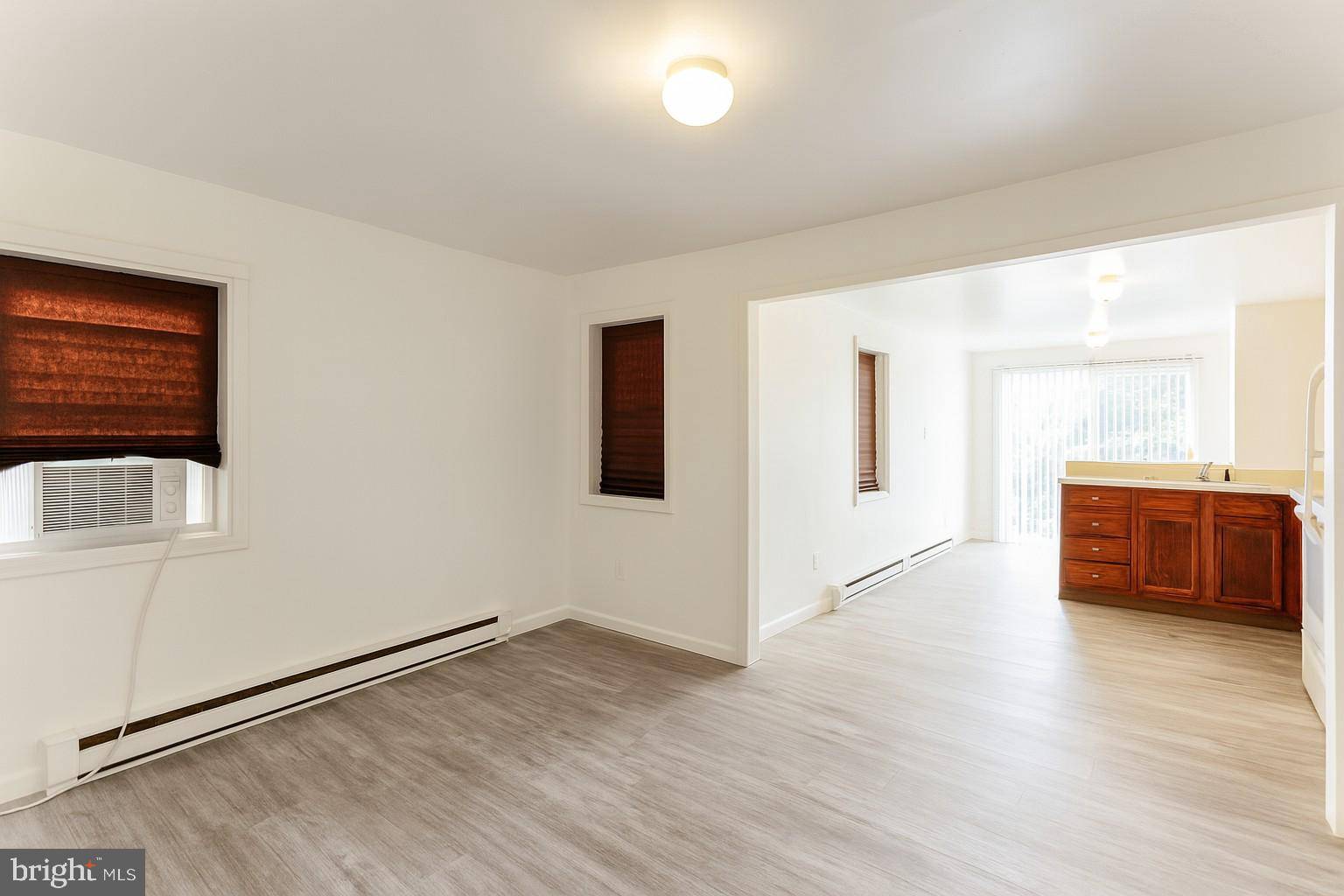 214 CLAY ST #B, Annapolis, MD 21401
