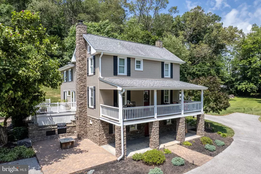 10 SMITH RD, Westminster, MD 21158